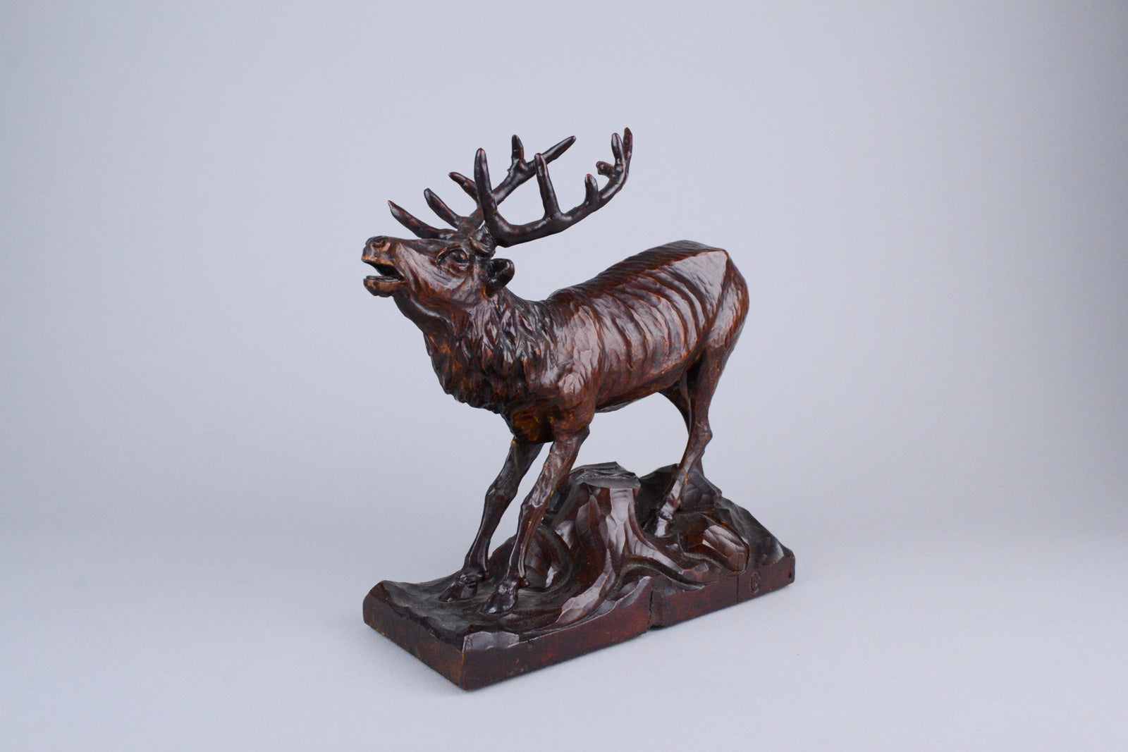 Black Forest Wooden Roaring Stag